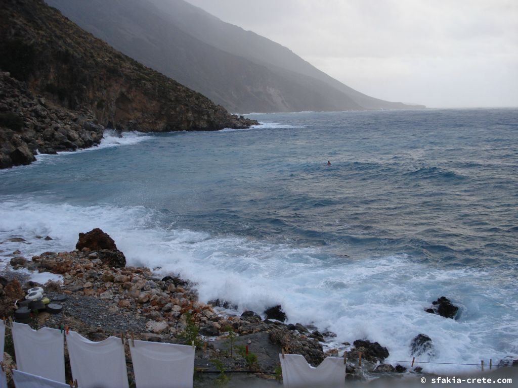 Photo report of a visit around Loutro and Sfakia, October 2007